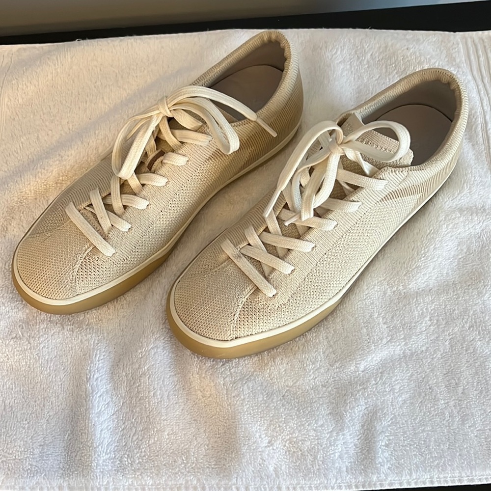 Rothy sneaker